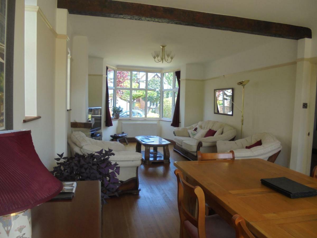 Kelvin Side Villa Eastbourne Bagian luar foto
