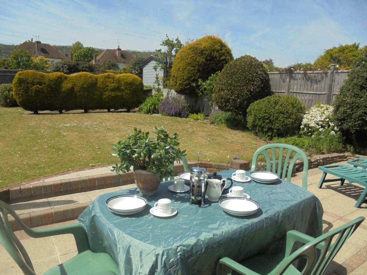 Kelvin Side Villa Eastbourne Bagian luar foto
